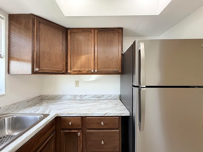 2607 Dudley Dr W #L — Photo 8