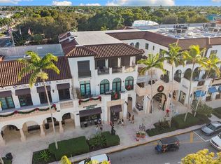 780 5th Ave S #13, Naples, FL 34102