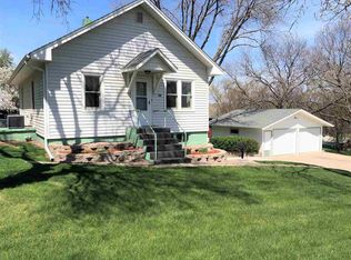 700 W 10th St, Yankton, SD 57078