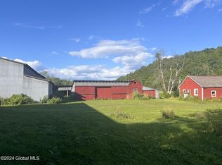 16573 State Route 22, Putnam Station, NY 12861