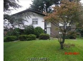 10 Lydia Ct, Baltimore, MD 21208