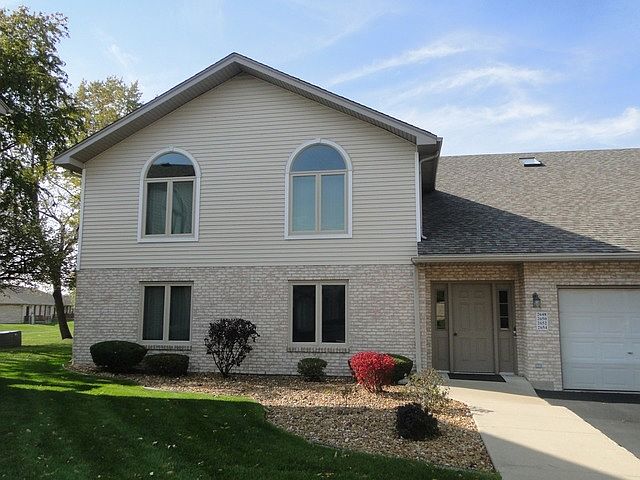 1st image of 2654 Crescenzo Dr #D