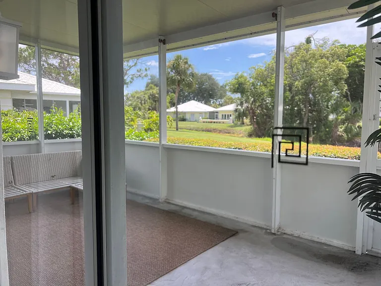 310 Wexford Ter — Photo 43
