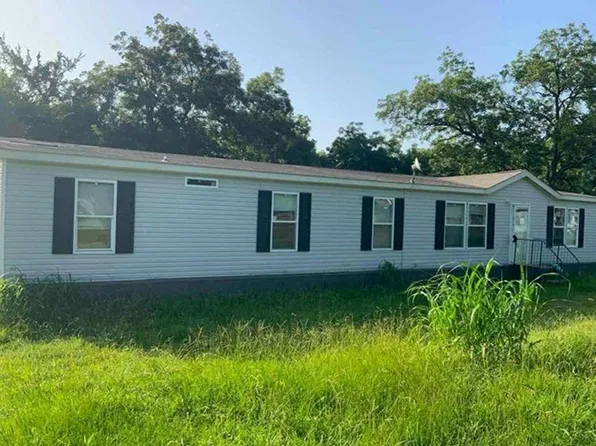 297 Lil Arkansas Rd, Bells, TX 75414