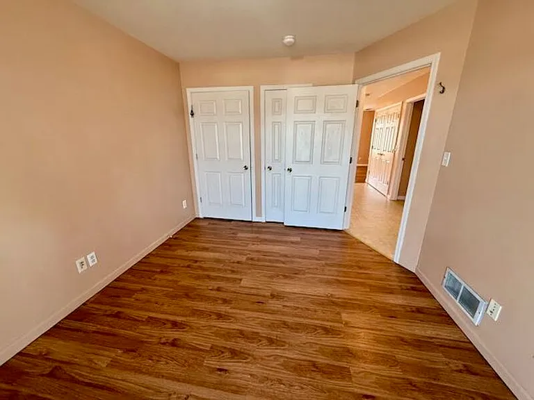 119 S Main St — Photo 8