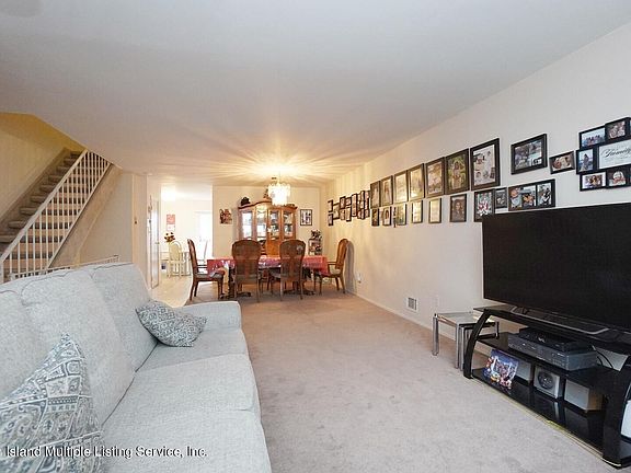 2nd image of 140 Dinsmore St APT B