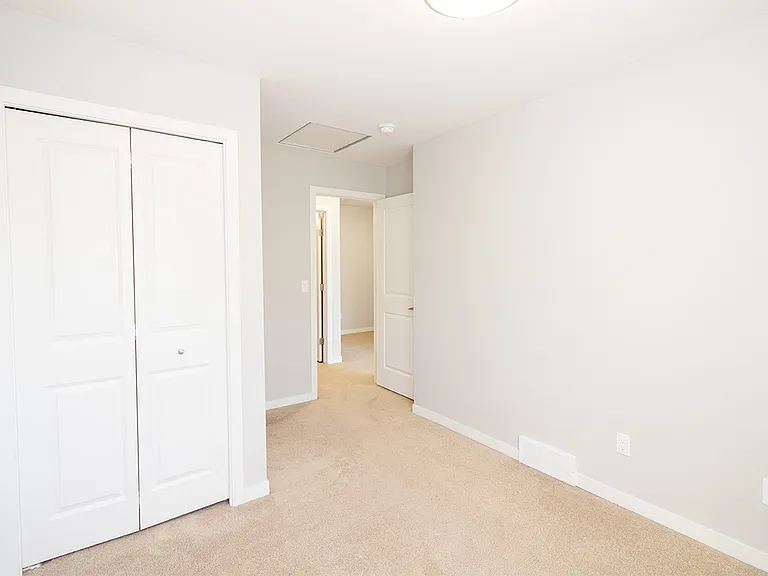 100 Southview Cres #502 — Photo 42