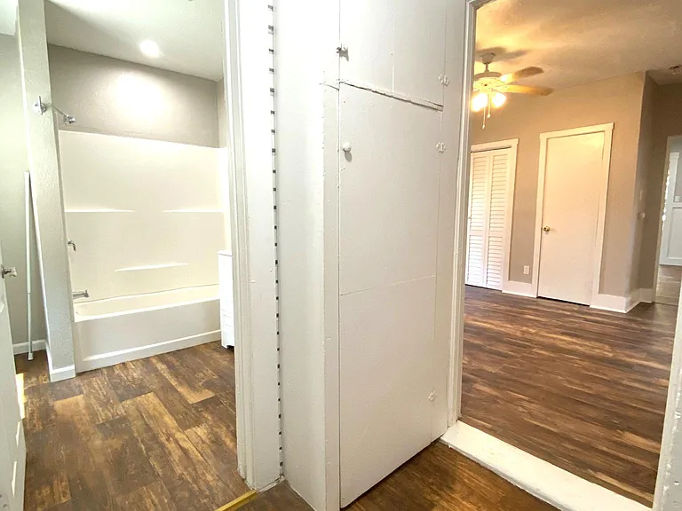 2000 S St #2 — Photo 9
