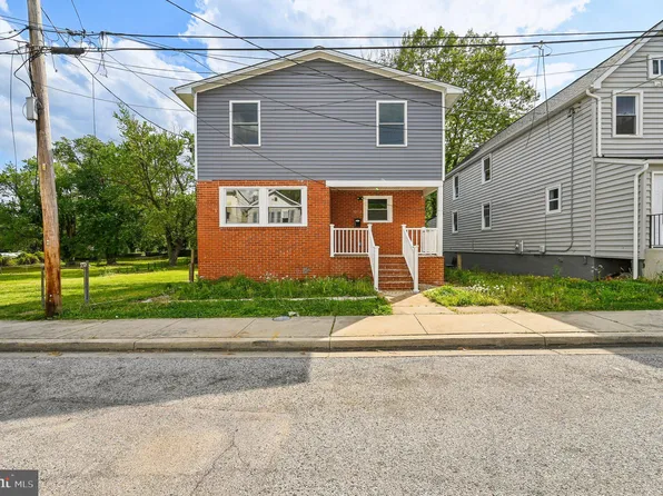 1954 Sponson St, Baltimore, MD 21230