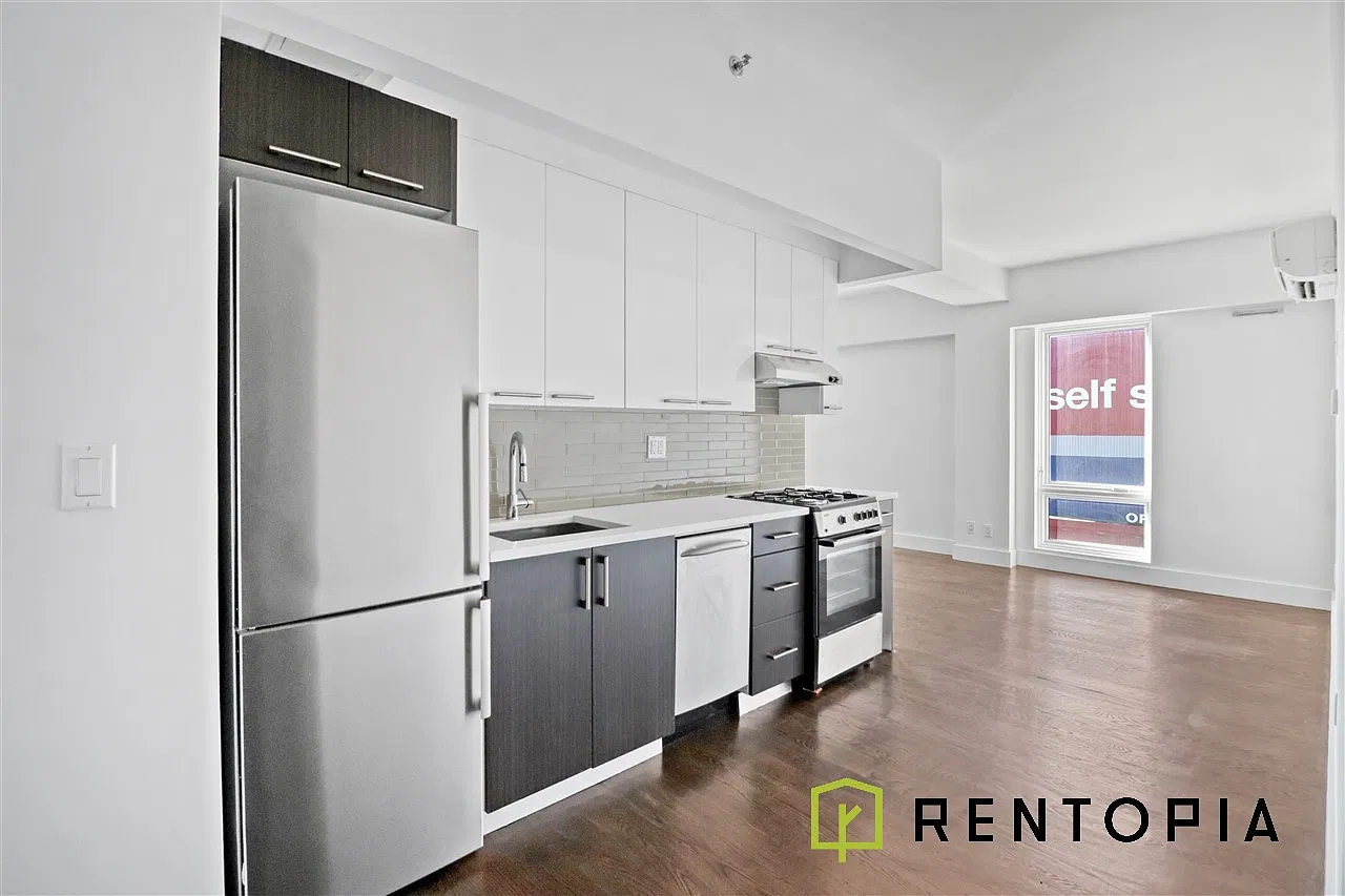596 Washington Avenue — Photo 3