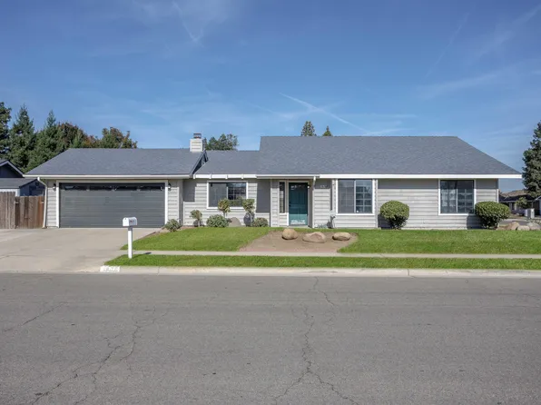 1876 Plymouth Avenue, Tulare, CA 93274
