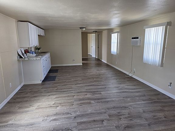 3rd image of 1673 Yellowstone St #813