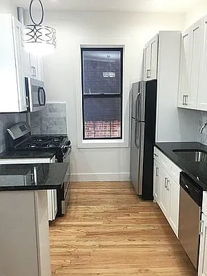 Rented by Bruma Realty LLC | media 10