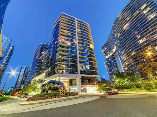68 Smithe St #608, Vancouver, BC V6B 0P4