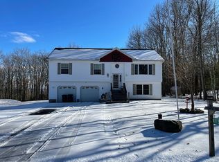 4132 White Birch Dr, East Stroudsburg, PA 18302