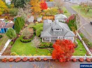 1012 N 4th Ave, Stayton, OR