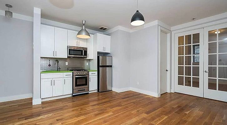 1st image of 249 Jefferson St APT 1