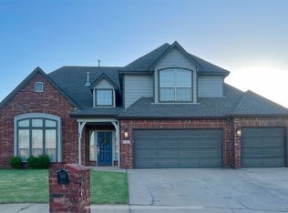 1406 N 18th Pl, Broken Arrow, OK 74012