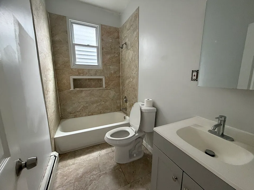 102 Park Ave #2