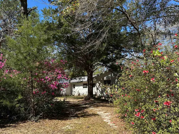 8731 Byrnes Lake Rd, Bay Minette, AL 36507