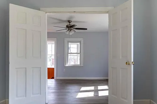 102 Thomas St Photo 1