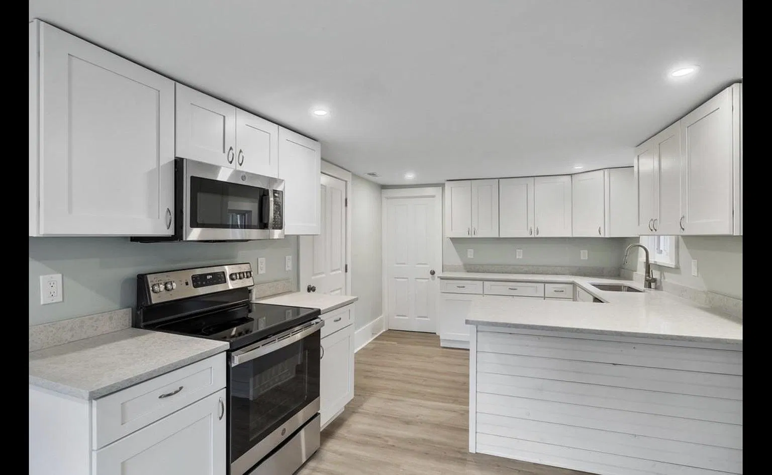 39 S Barnstead Rd — Photo 1
