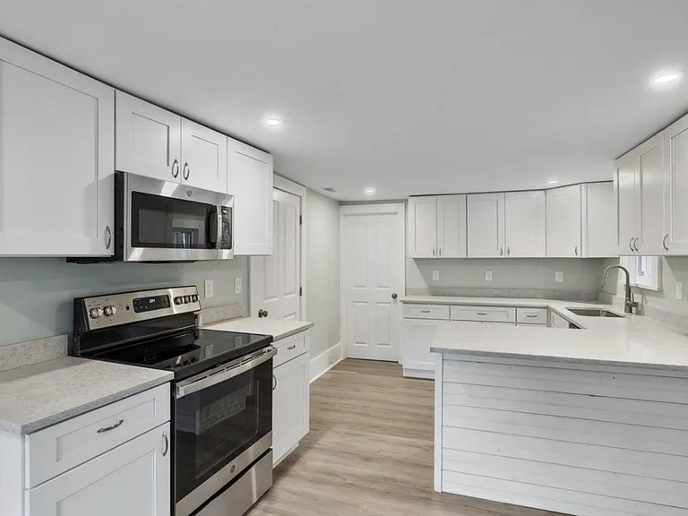 39 S Barnstead Rd #B — Photo 1