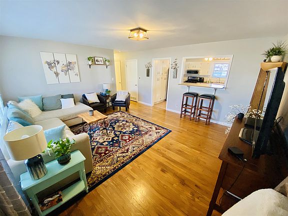5th image of 2541 Whitehall Dr