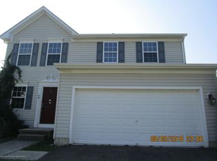 68 Lamp Post Dr, Barnegat, NJ 08005