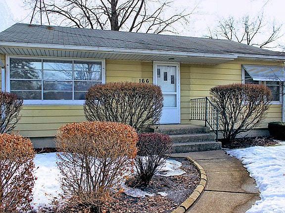 4th image of 166 S Westlawn Ave
