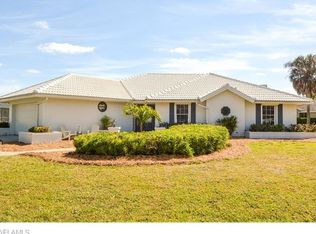 4200 Glasgow Ct, North Fort Myers, FL 33903