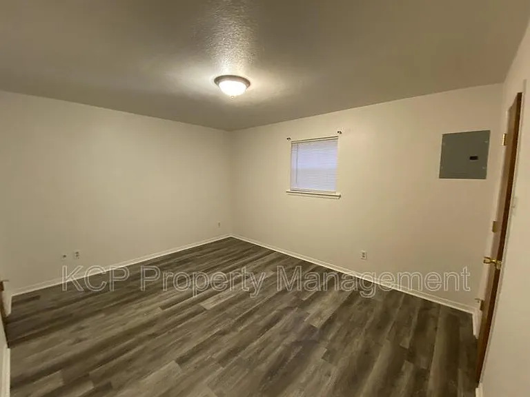 340 W Dogwood St #3 — Photo 7