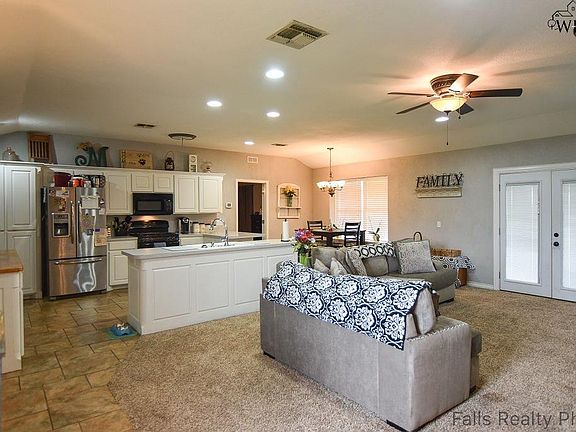 5th image of 1621 City View Dr