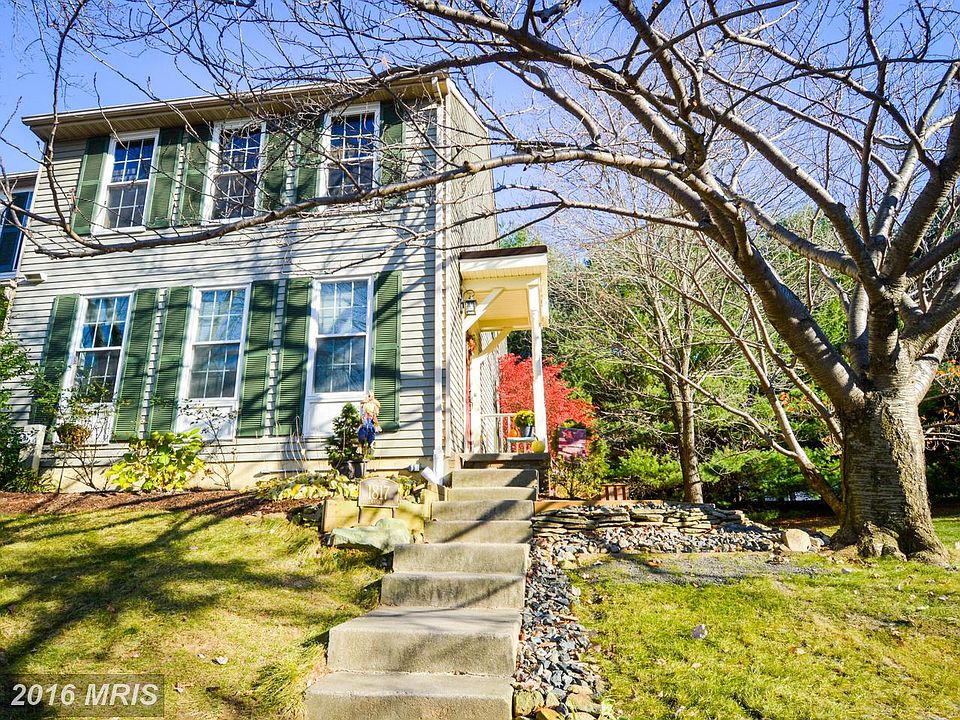 1st image of 1817 Queen Anne Sq