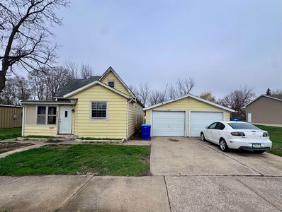 932 S Frederick Ave, Oelwein, IA, 50662