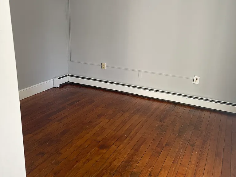 82 Elm St #3 — Photo 2
