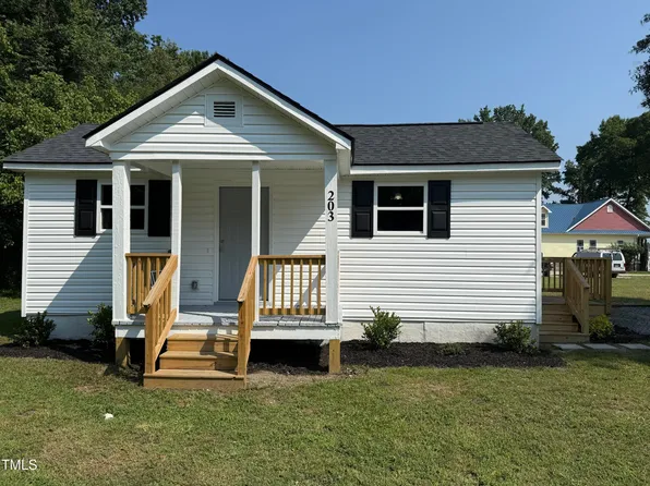203 Hope St, Erwin, NC 28339