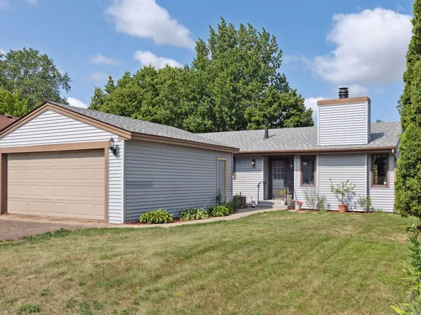 1347 Dale St N, Saint Paul, MN 55117