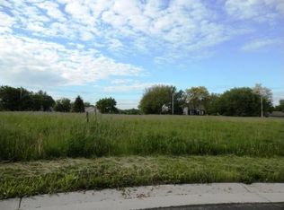 14545 W Walnut Ct, New Berlin, WI 53151