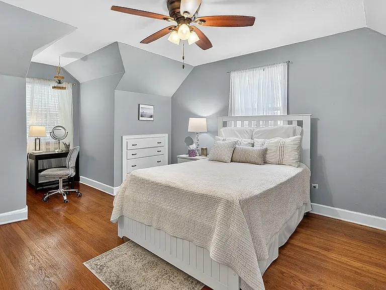 115 Oak Knolls Ave — Photo 13