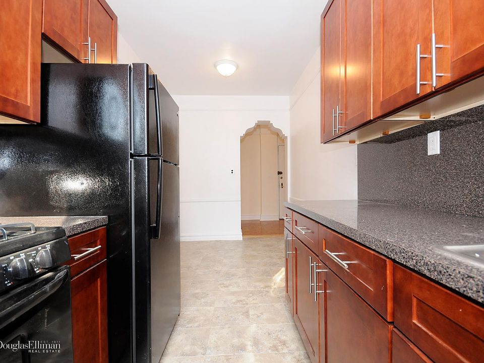 1st image of 2828 Kings Hwy APT 2G