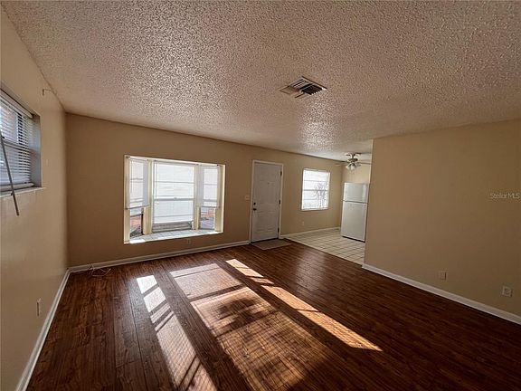 5th image of 2983 62ND AVENUE N