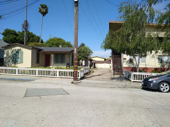 132 Campbell St #A, Santa Cruz, CA 95060