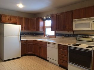 10 Elmwood Dr, Mapleton, IA 51034