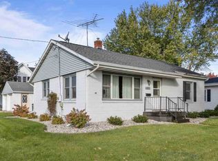1957 Minnesota St, Oshkosh, WI 54902
