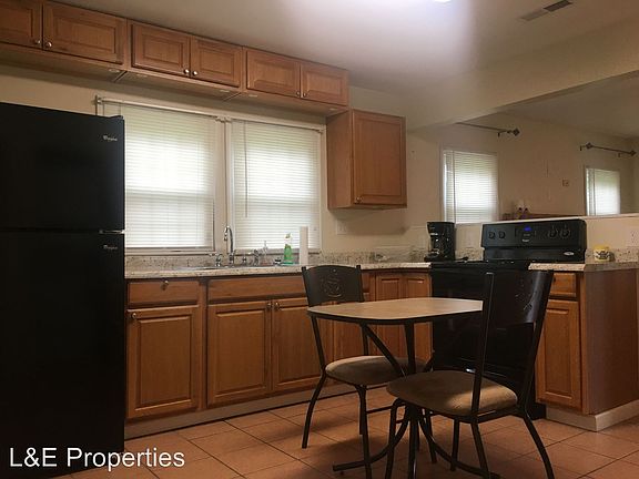 5th image of 111 Belton Ave