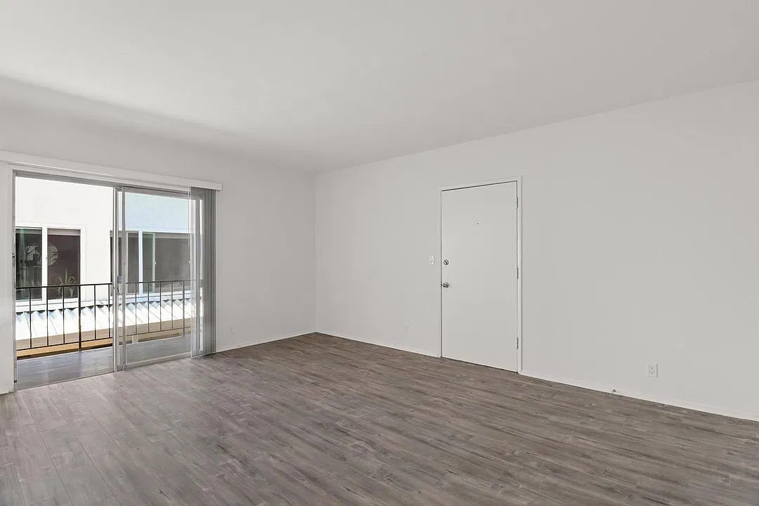 2 bed, 1.5 bath, $3,150 — Photo 3