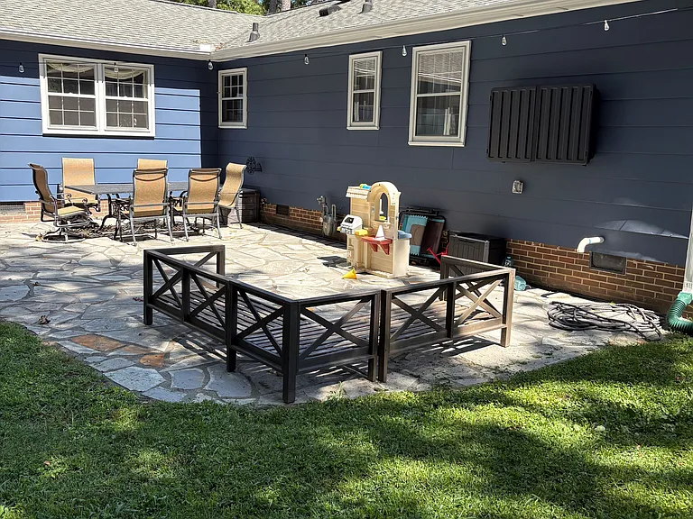 5823 Windham Dr — Photo 2