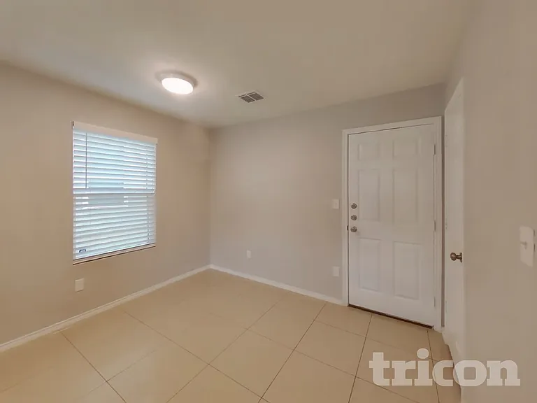 10718 Castello Cyn — Photo 3
