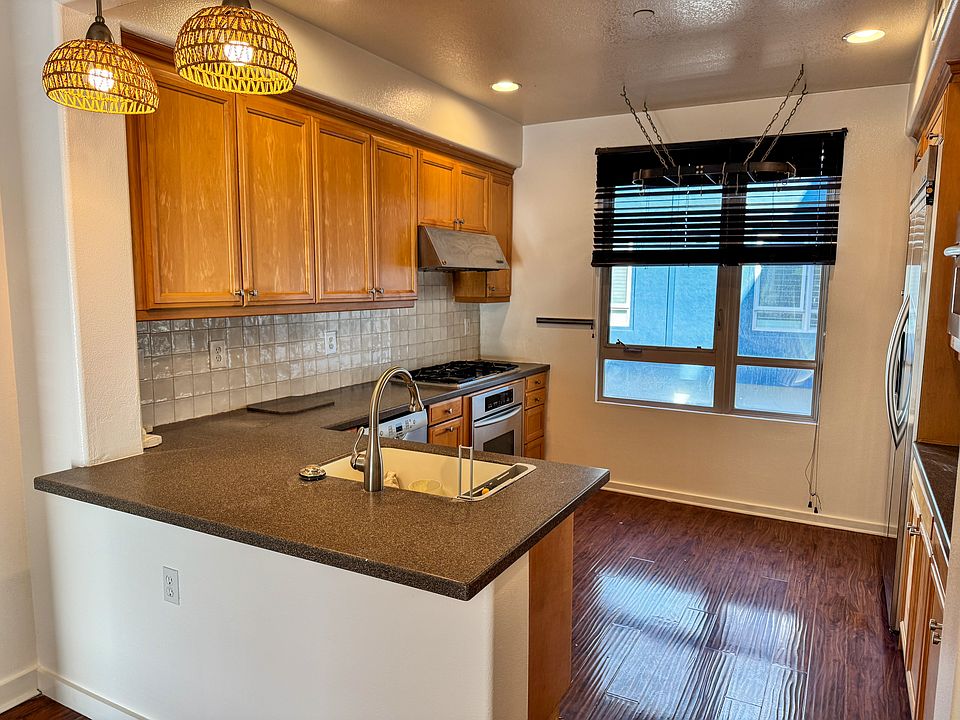 Light & bright kitchen